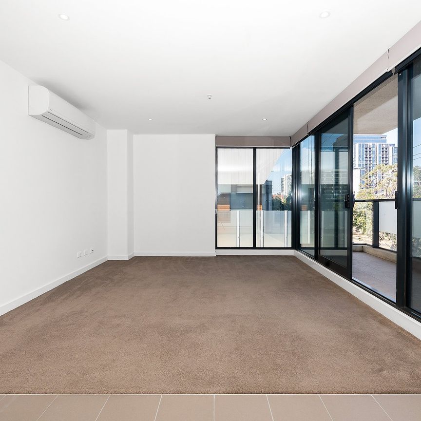 Thinking of selling? Contact our agent - Photo 1