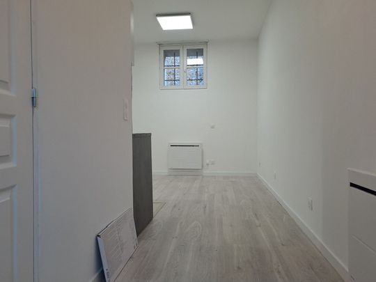 Location Appartement 1 pièce 20m² - Photo 1