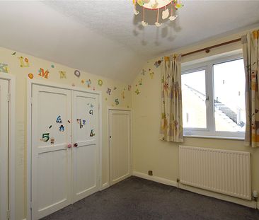 4 bed semi-detached bungalow to rent in Scalby Road, Scarborough, YO13 - Photo 4