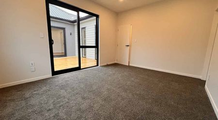 10 Kobe Street, Karaka - Photo 2