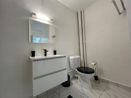 Location Appartement 2 pièces 44m² POINTE A PITRE 97110 - Photo 5