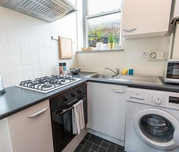 1 bedroom Flat To Let - Photo 5