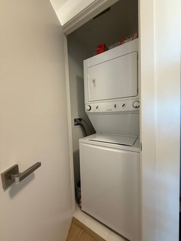 For Lease - 223 st clair Avenue Unit# 806, Toronto, Ontario - Photo 5