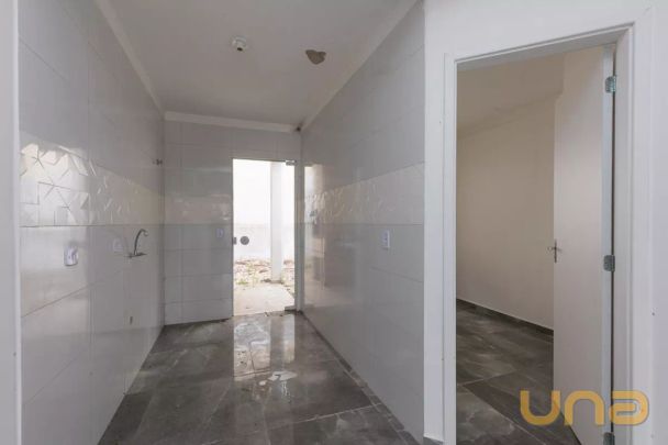 Casa no Gralha Azul de 56.3 m² com 3 quartos - Foto 1