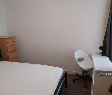 4 bedroom terraced house to rent - Photo 6