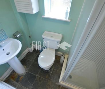4 bedroom terraced house to rent - Photo 5