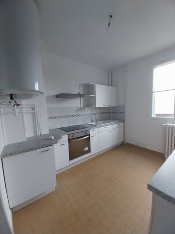 Location Appartement 3 pièces 66m² LE CREUSOT 71200 - Photo 4