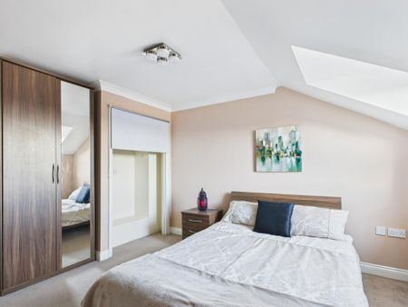 2 bedroom flat to rent - Photo 4