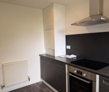 3 bedroom detached house to rent - Photo 5