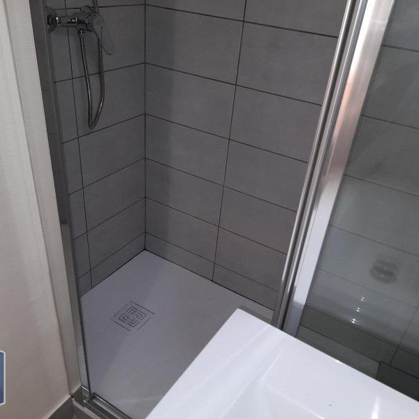 Location Appartement 4 pièces 63m² VILLEFRANCHE SUR SAONE 69400 - Photo 1