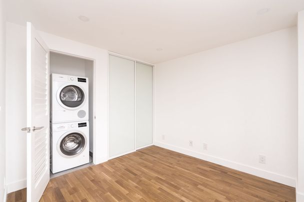 800 Richmond Street West - Photo 1