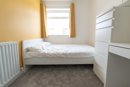 6 Bed Terraced House, Avenue Road, SO14 - Photo 5