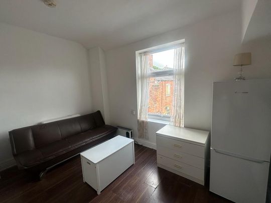 1 bedroom flat to rent - Photo 1