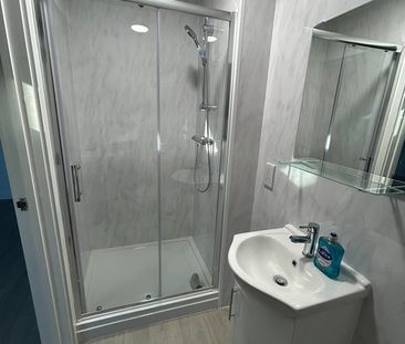 Studio Flat, Humphrey Road, M16 - Photo 6