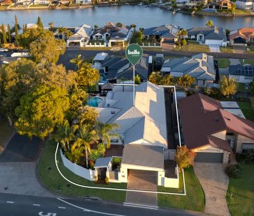 4 Bedroom Luxury Family Oasis for Rent – In Exclusive Monterey keys - Photo 2