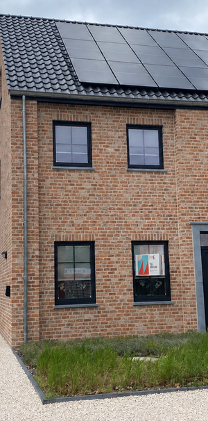 Huis te huur in Leopoldsburg voor € 1.420 met 4 slaapkamers - Photo 1
