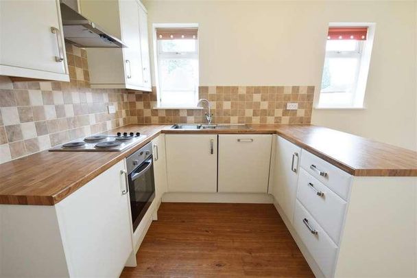 Gosbrook Road, Caversham, Reading, RG4 - Photo 1