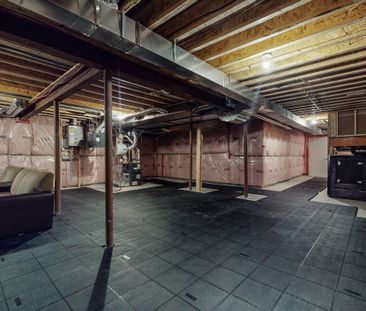 For Lease - 532 Barons Street, Vaughan, Ontario - Photo 6