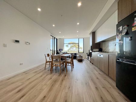 Stunning 1 Bedroom in Iq Burwood - Photo 4