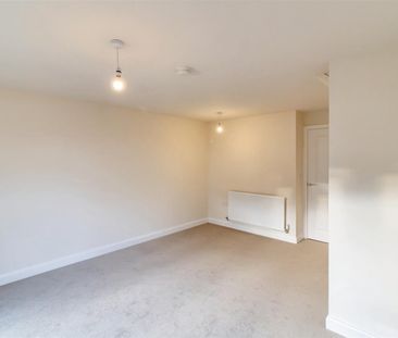 3 Bedroom House - Townhouse - Photo 6