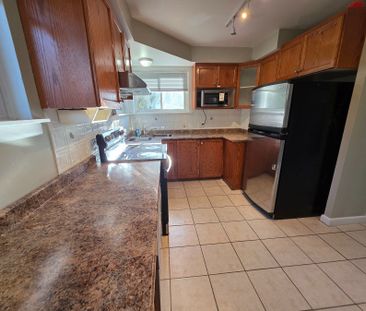 For Lease - 2280 Mountainside Drive Unit# (Upper), Burlington, Ontario - Photo 6