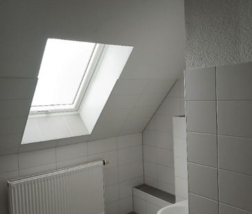 Charmante Dachgeschosswohnung in bester Wohnlage! - Photo 3