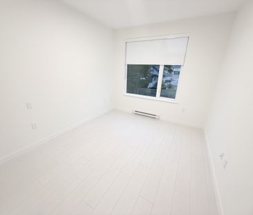 Bright and Spacious Jr Two Bedroom with Parking and Storage - Photo 1