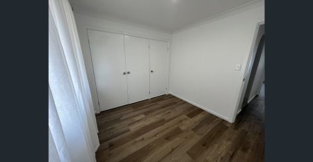 Modern 2 Bedroom Unit - Photo 3