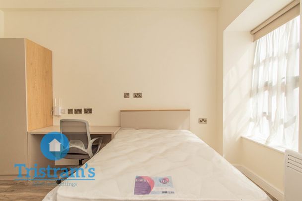 1 bed Apartment for Rent - Photo 1