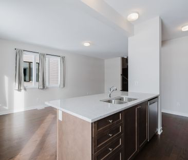 For Lease - 105 Tonic Crescent, Kanata, Ontario - Photo 2