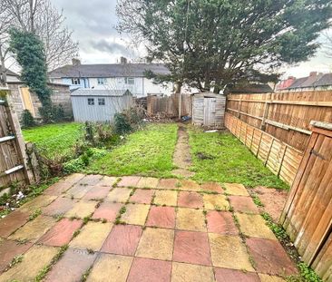 2 bedroom terraced house to rent - Photo 4