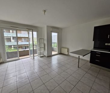 Location Appartement 2 pièces 40m² VENISSIEUX 69200 - Photo 1