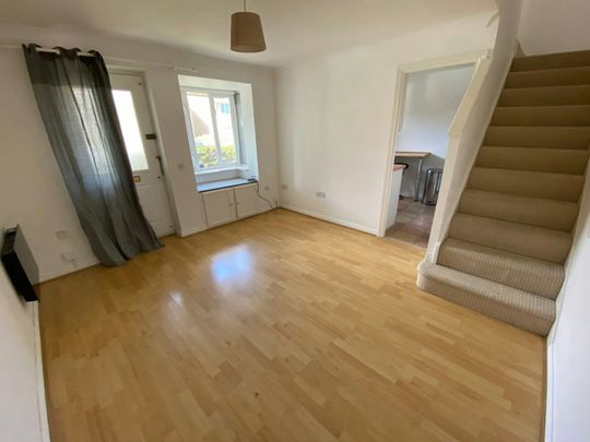 Town house to rent on - Photo 1