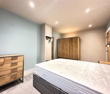 3 bedroom semi-detached house to rent - Photo 5