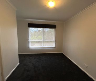 3 Bedroom in Convenient Location - Photo 2