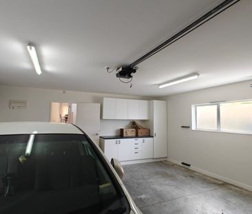 Property Management31 Mandeville Place, Unsworth Heights - House fo... - Photo 3