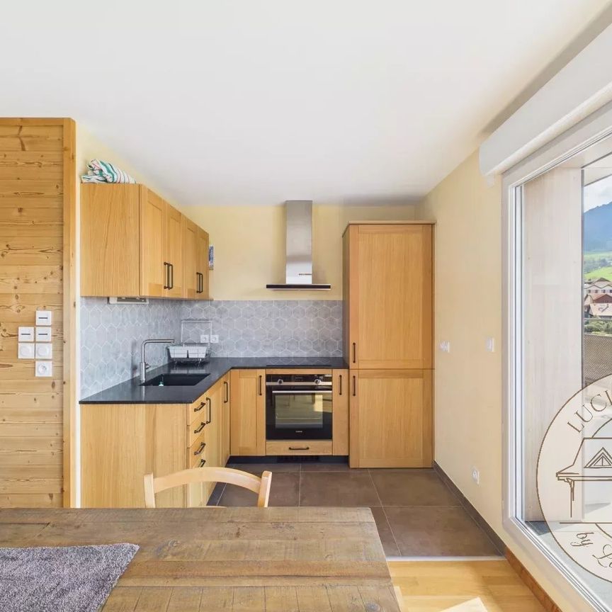 Location Appartement 5 pièces 105m² BONS EN CHABLAIS 74890 - Photo 1