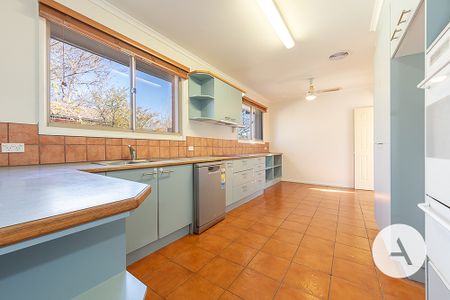 32 McGowan St, Dickson ACT 2602 - House For Rent | Domain - Photo 5
