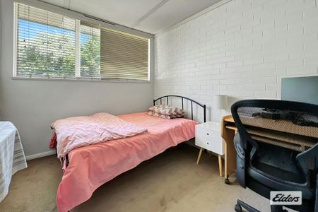 Very Neat 2-Bedroom Furnished Unit - Photo 3