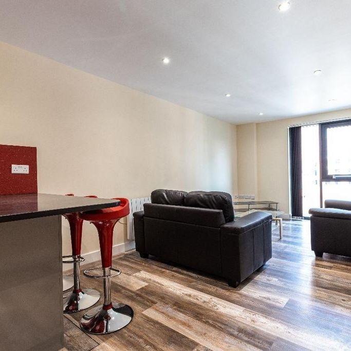 3 bedroom flat to rent - Photo 1