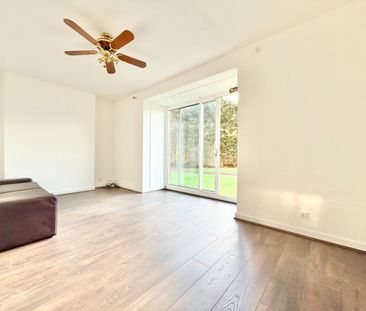 2 Bed Maisonette, Roding Lodge, IG1 - Photo 2