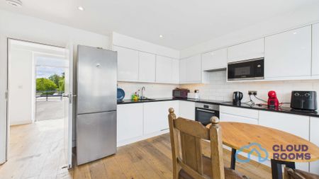 RM1 Westmead | Farnborough | GU14 7SG - Photo 4