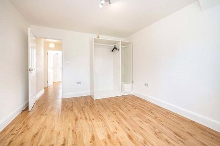 2 bedroom maisonette to rent - Photo 5