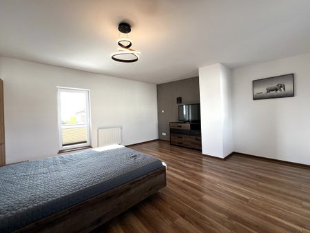 Komfortowy 2-poziomowy apartament na wynajem - Photo 3