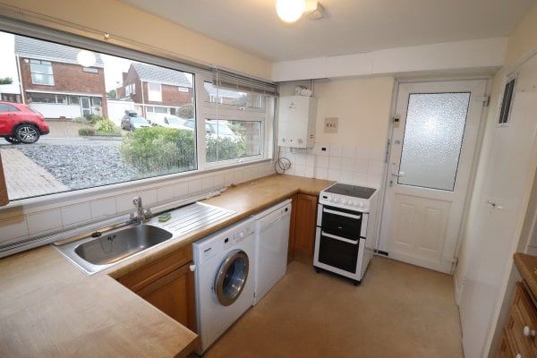 West Cloister, Billericay, Property for rent - Photo 1