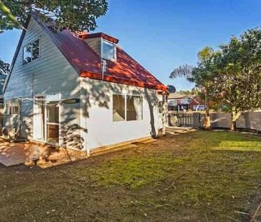 New Lynn 3 Bedroom House Available for Rent - Photo 5