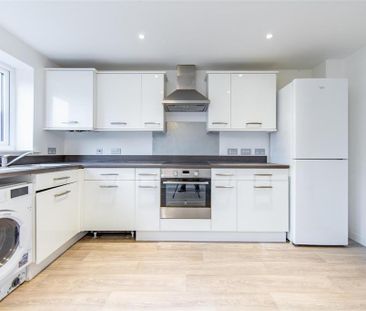 3 bedroom townhouse to rent - Photo 6