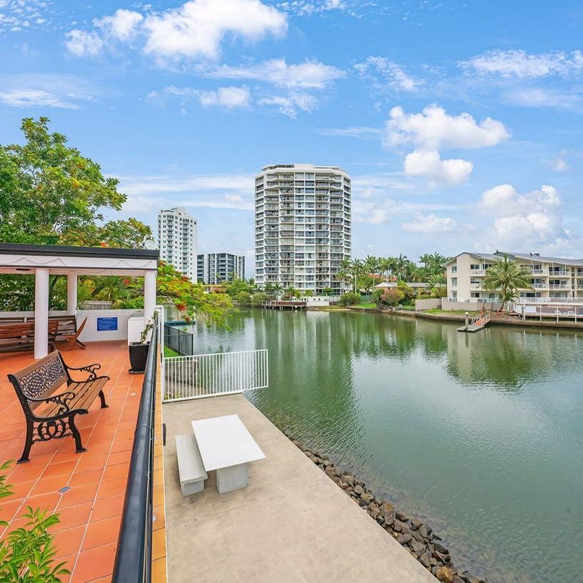 Serene Riverfront Retreat - Photo 1