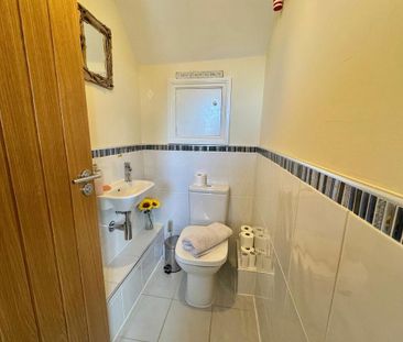 2 bedroom semi-detached house to rent - Photo 6