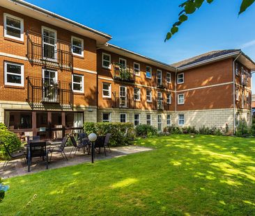 Ref: GF - Roebuck Close - Photo 5